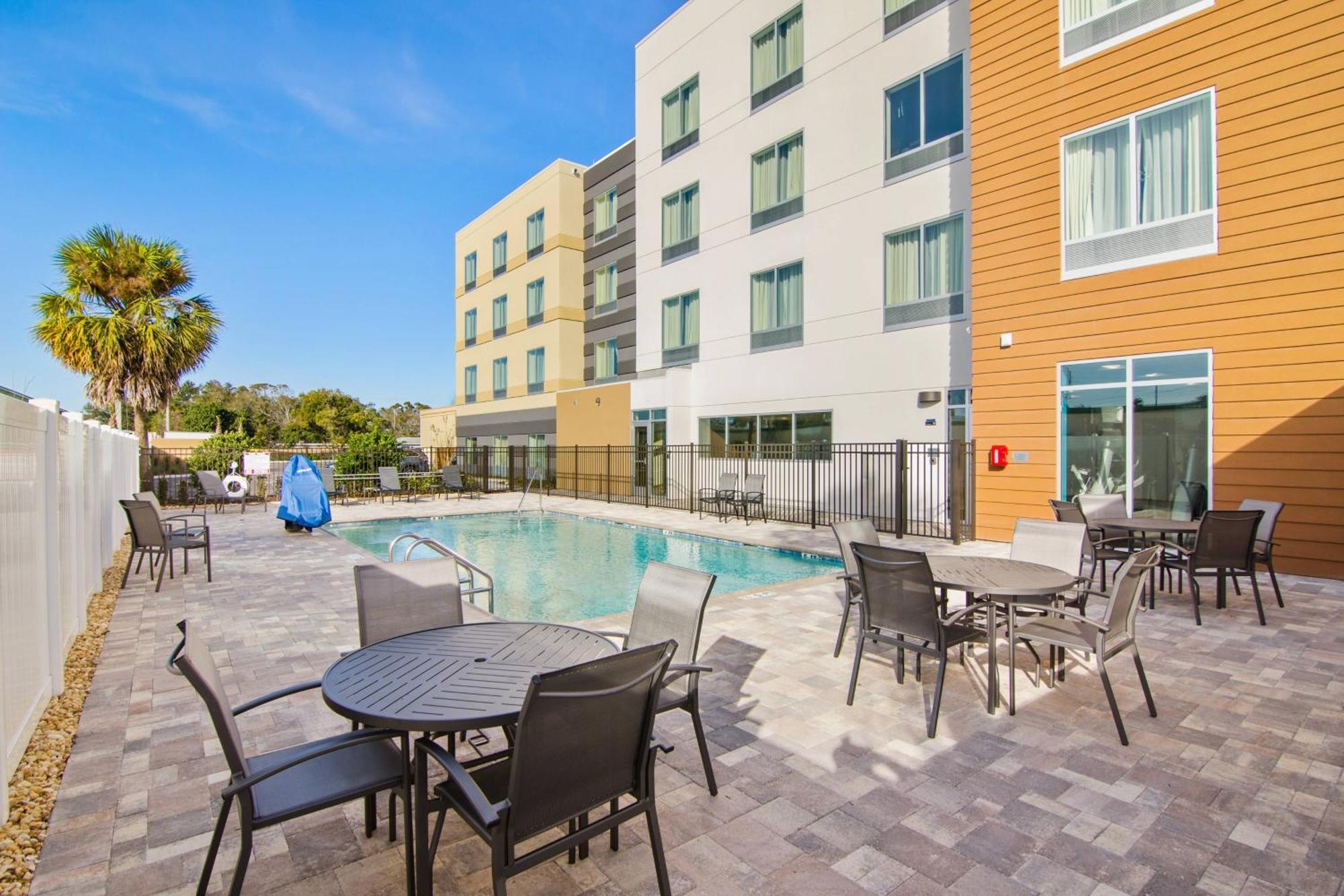 Fairfield Inn & Suites By Marriott St Petersburg North Екстер'єр фото