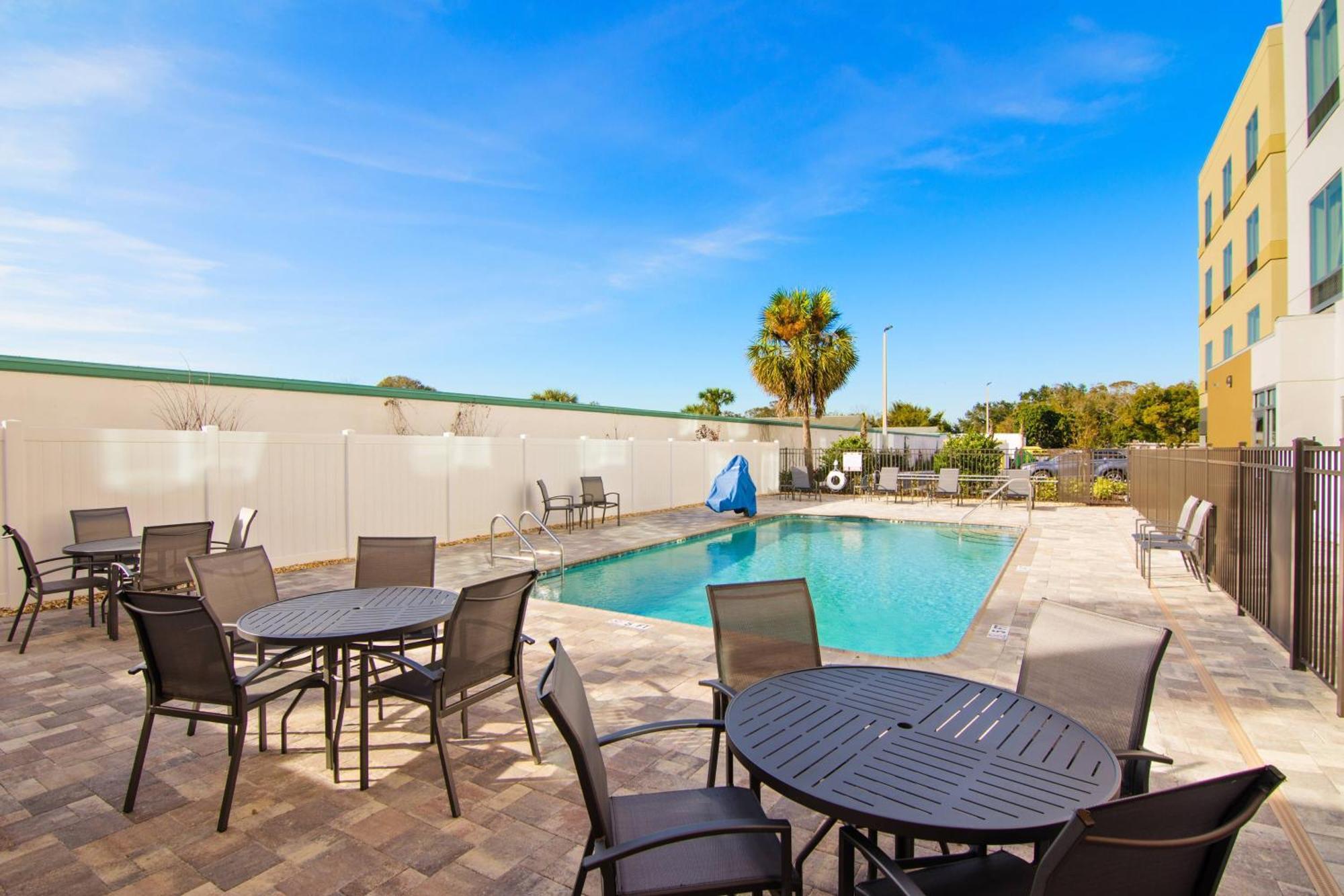 Fairfield Inn & Suites By Marriott St Petersburg North Екстер'єр фото
