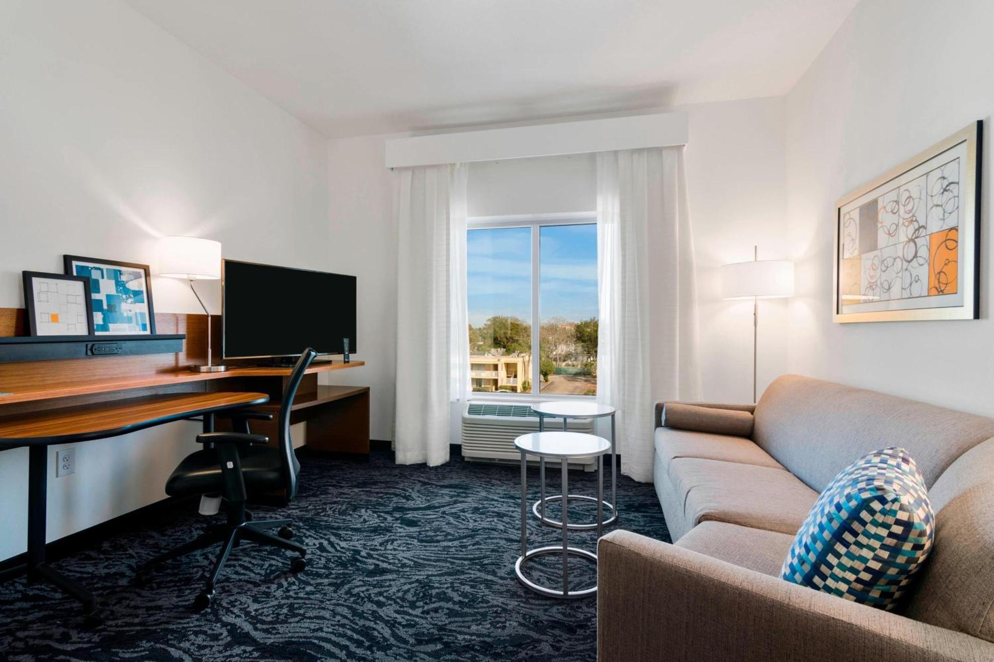 Fairfield Inn & Suites By Marriott St Petersburg North Екстер'єр фото