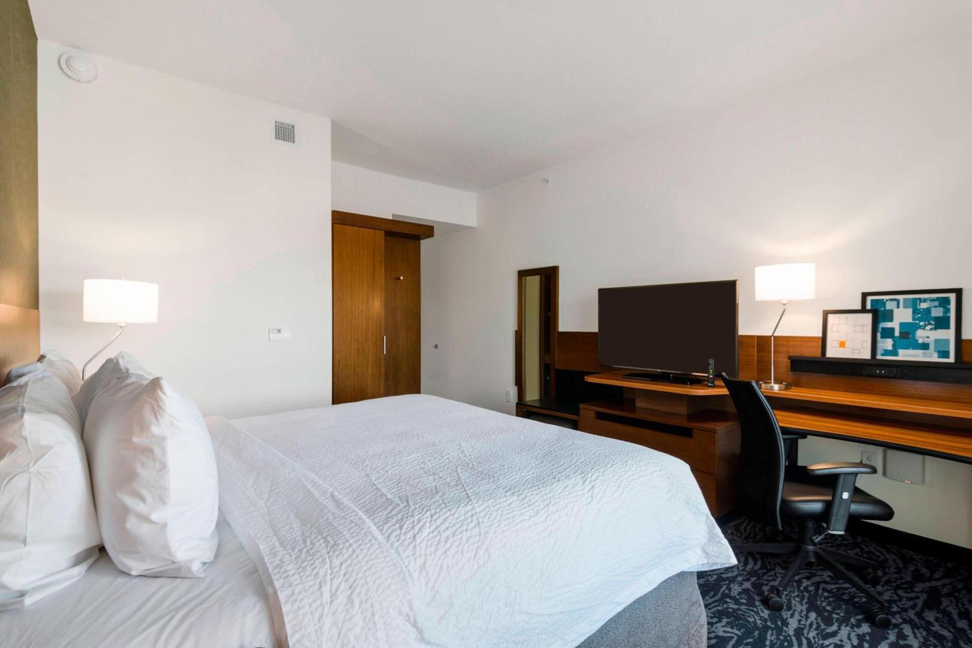 Fairfield Inn & Suites By Marriott St Petersburg North Екстер'єр фото